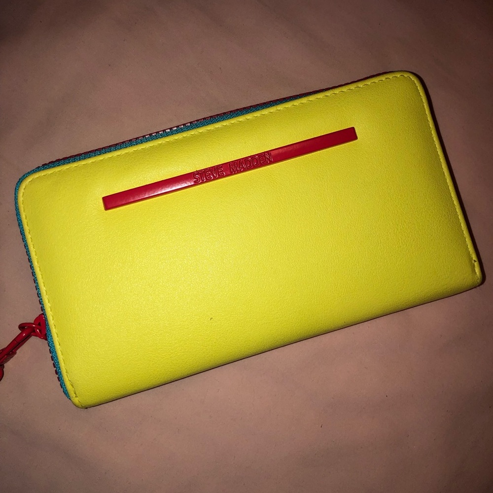 Steve Madden Wallet